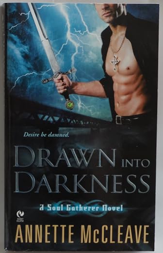 Drawn into darkness by Annette McCleave - Mass Market Paperback - NEW