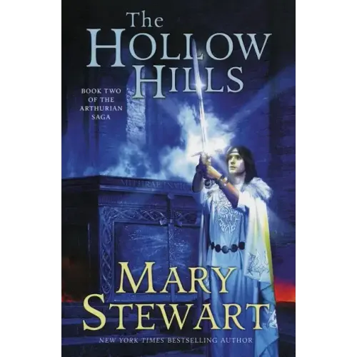 The Hollow Hills - Paperback