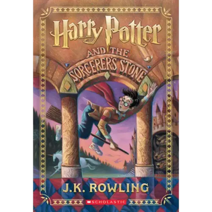 Harry Potter and the Sorcerer's Stone (Harry Potter, Book 1) - Paperback