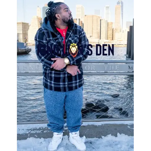 King Lion's Den - Paperback